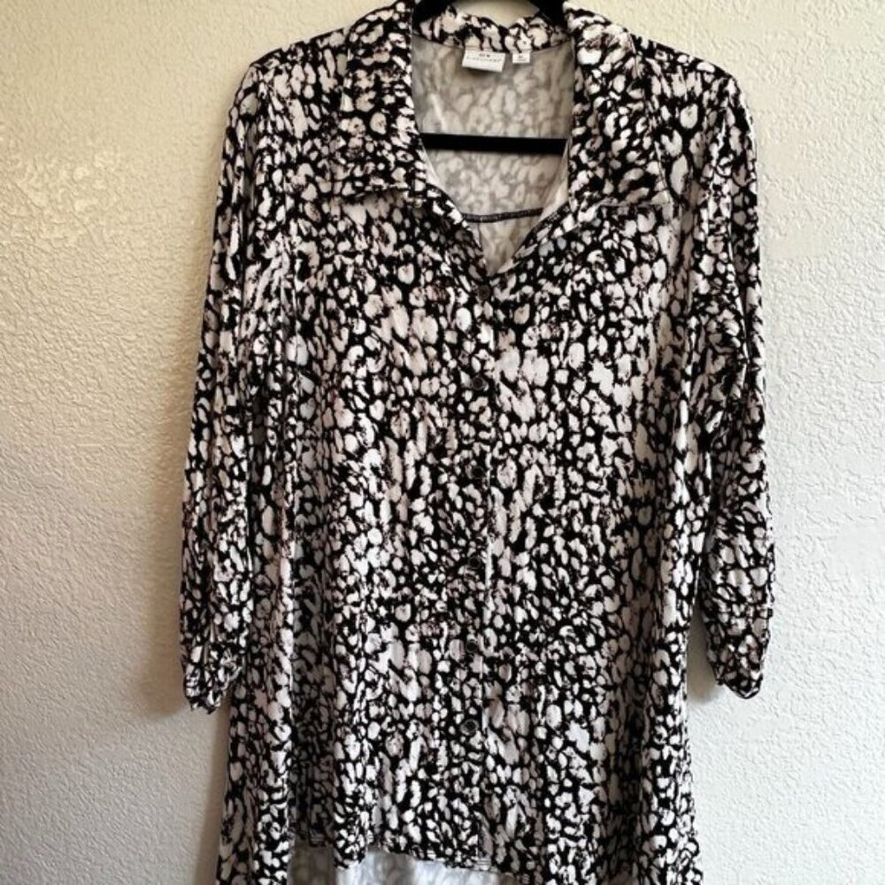 Women's Animal Print Tunic Shirt Button Front Size XL